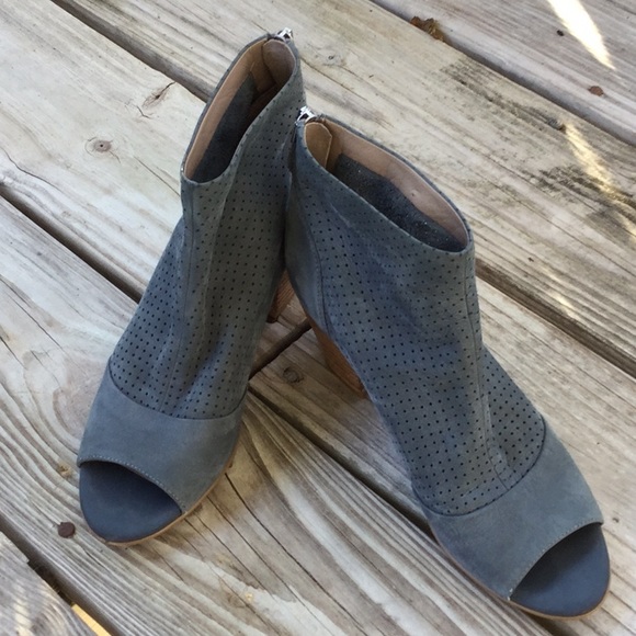 Franco Sarto Shoes - 100 retail Franco Sarto LEATHER booties EUC !